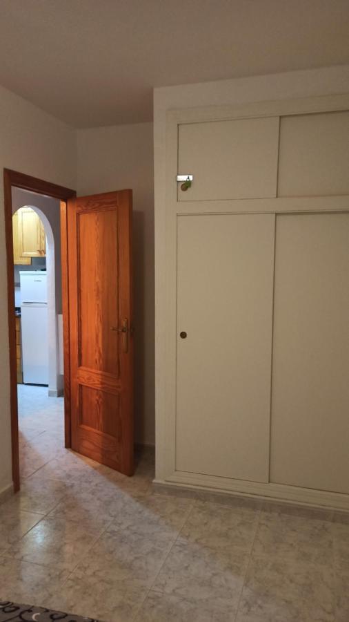 Apartment Only 250M From The Beach Los Locos Torrevieja Exterior photo
