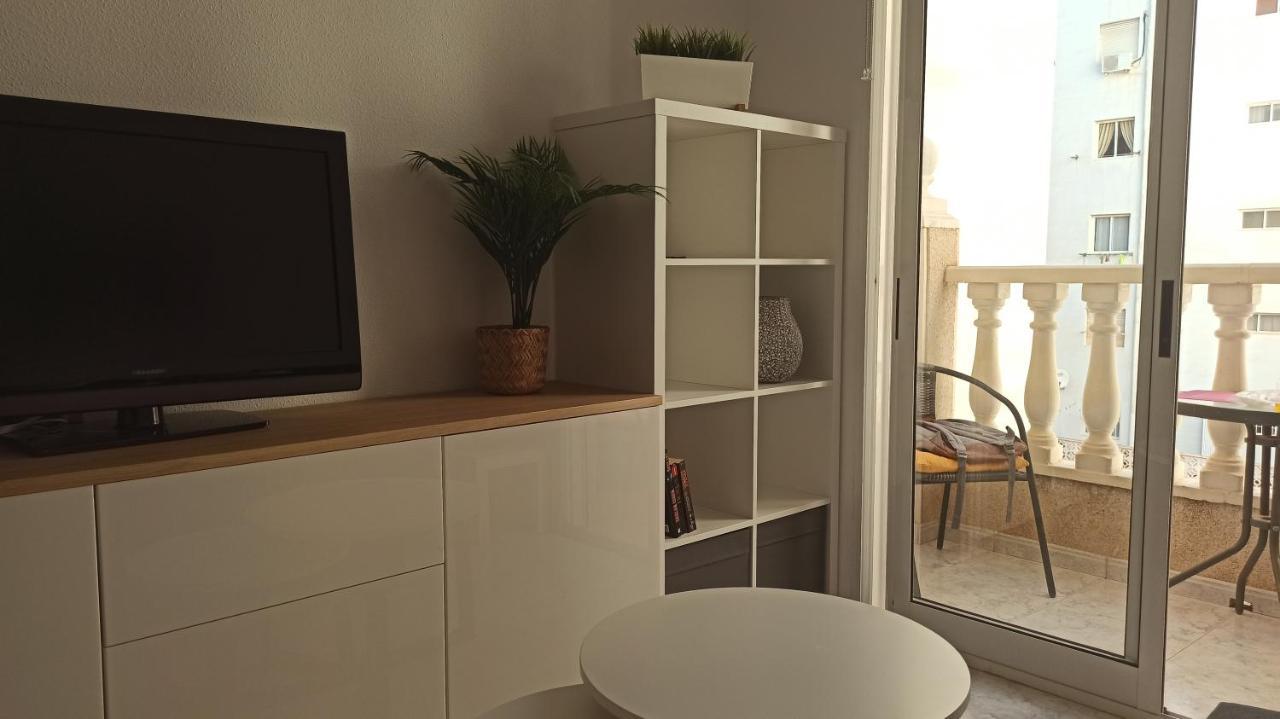 Apartment Only 250M From The Beach Los Locos Torrevieja Exterior photo